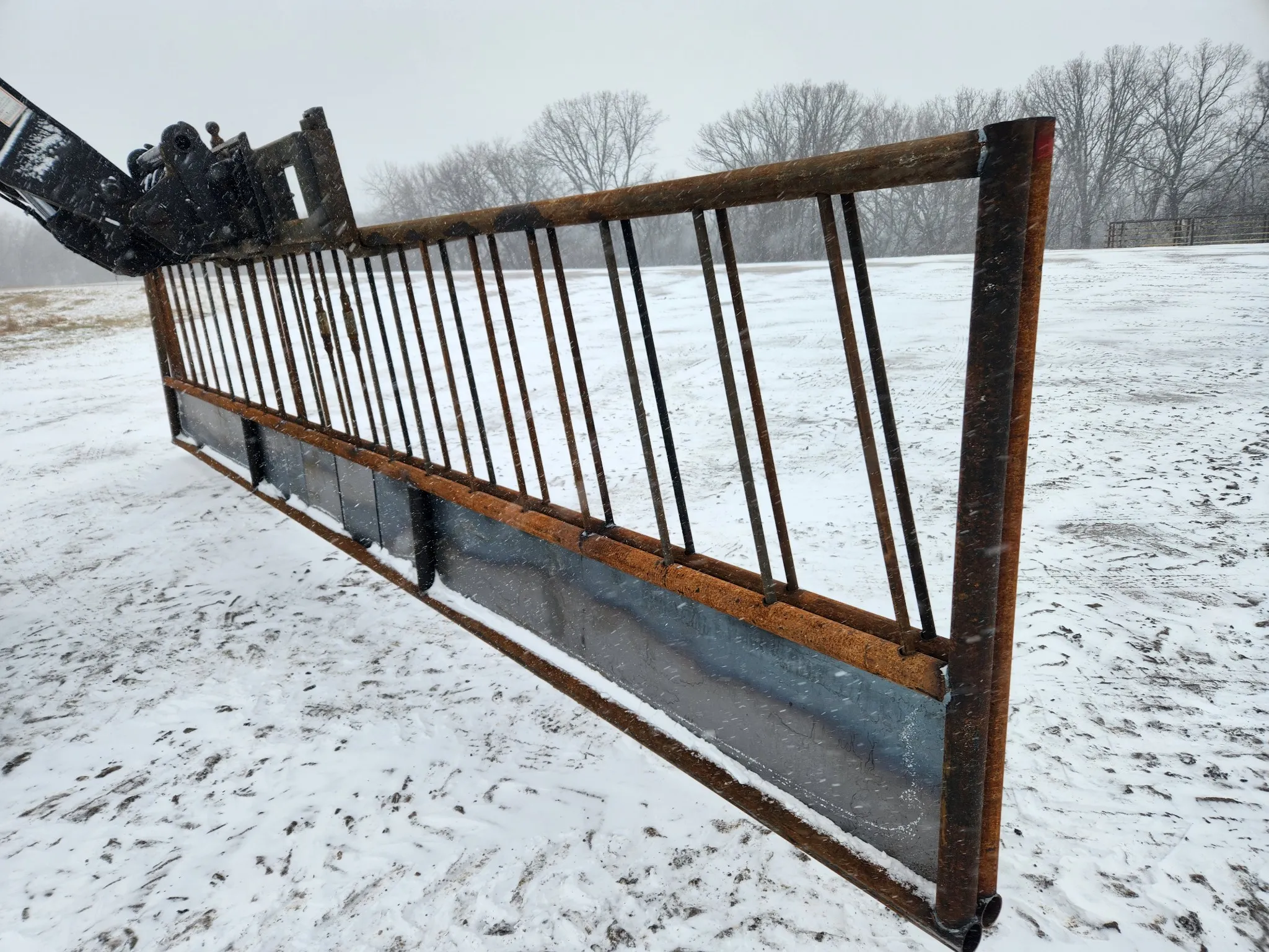 Feeder Panels with Slants