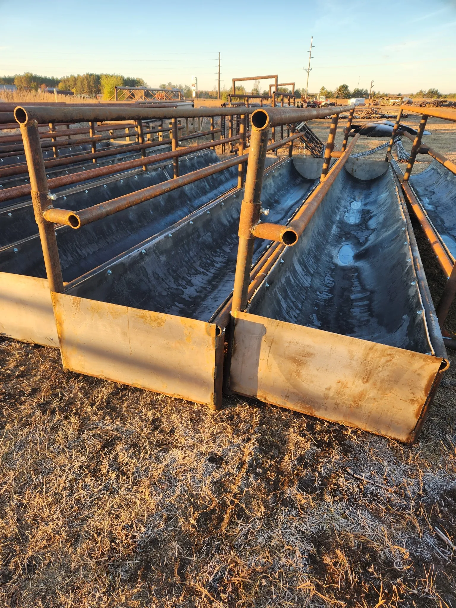 Fence Line Belt Bunks Installation