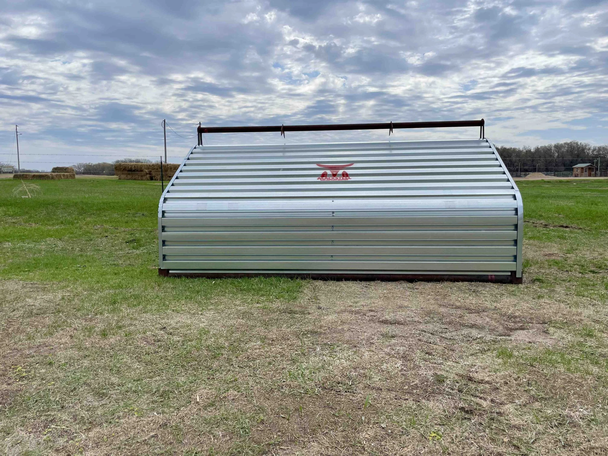 A-Frame Calf Shelter 2 (Shelter) (MackSteel)
